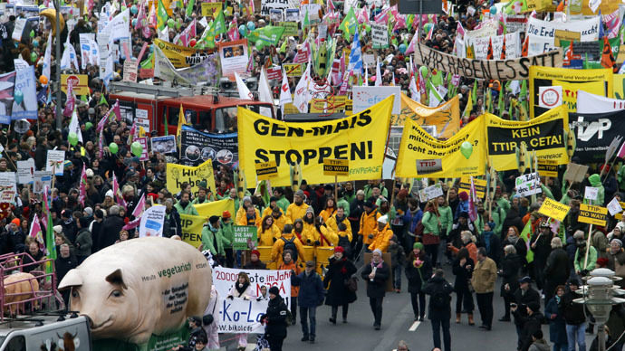 Thousands march against TTIP & GMOs in Berlin