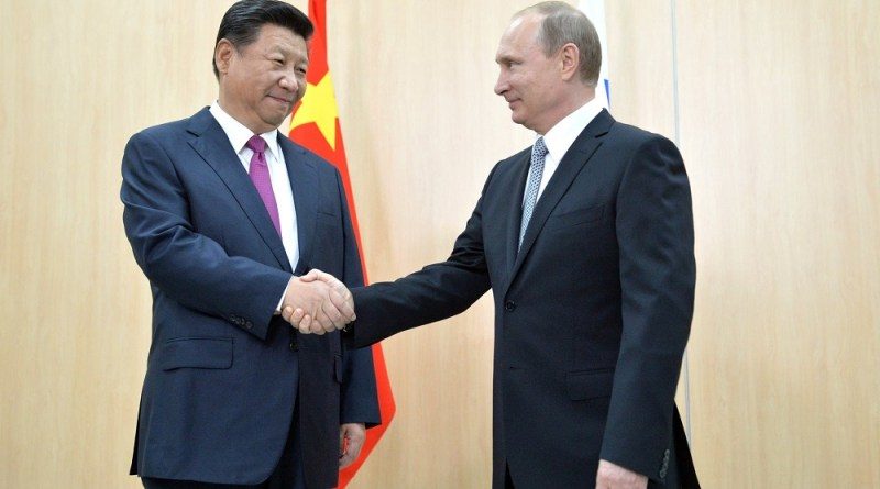 Chinese president Xi Jinping (L) Russische president Vladimir Putin (R)
