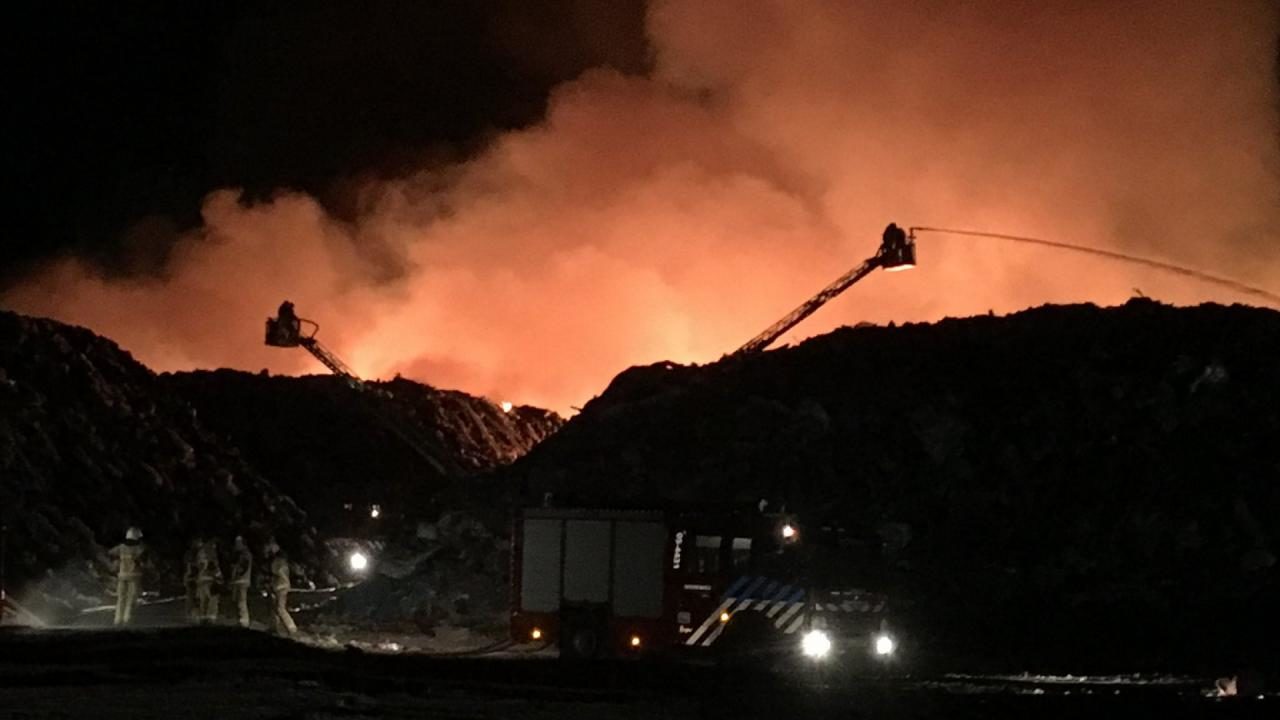 Brand afvalberg Hengelo