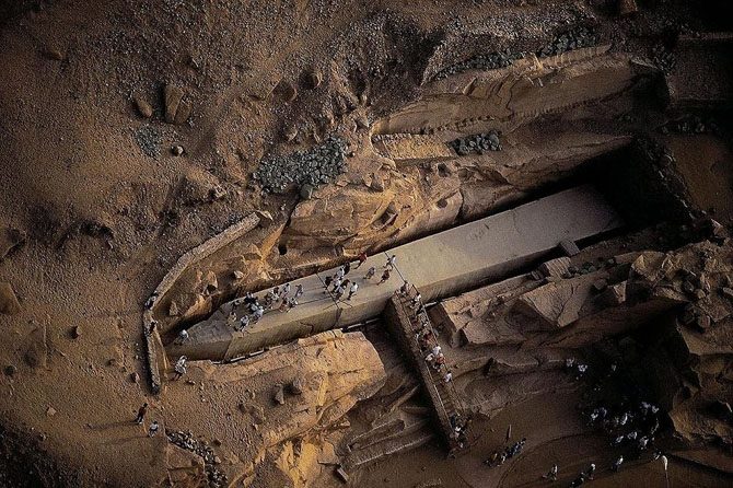 Klik om te vergroten Unfinished obelisk