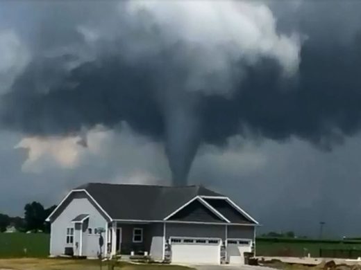 iowa tornado