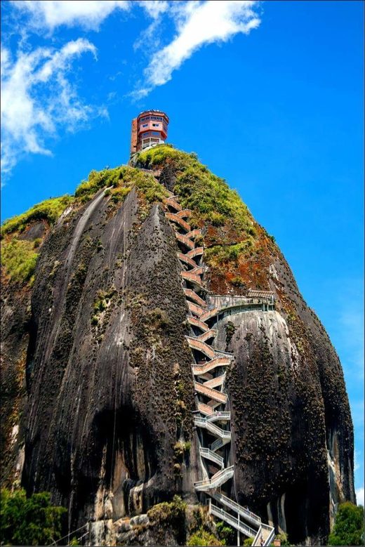 El Peñon de Guatape, Colombia