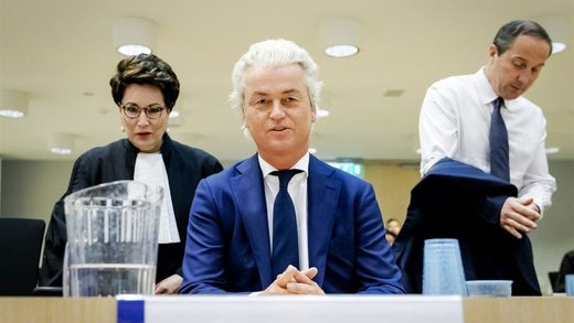 Klik om te vergroten Wilders strafzaak