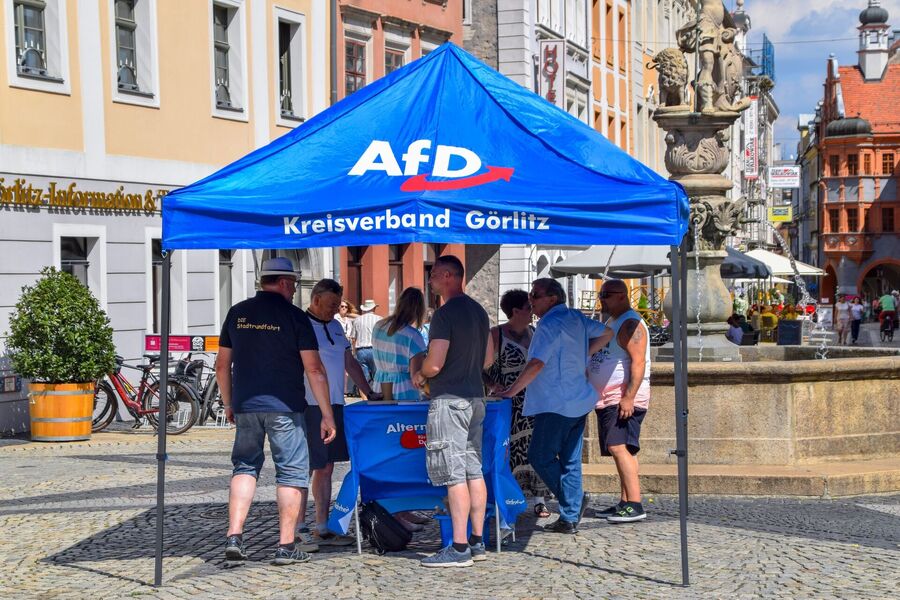 Klik om te vergroten Afd duitse politieke partij rechts