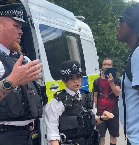 kleine Britse politieagente